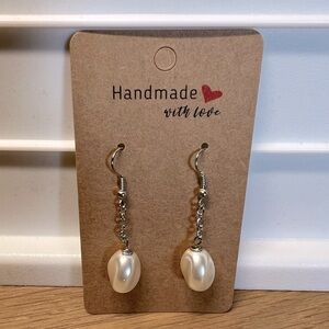 Faux Pearl Curvy Glass Bead Dangle Earrings ⚪️✨